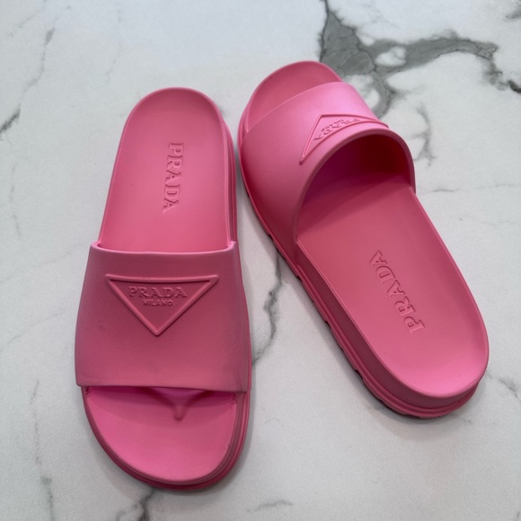 PRADA Women’s Triangle Logo Rubber Slide Sandals Pink Size 37 - Picture 5 of 8